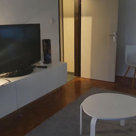 Apartment Sretni Dimnjacar Osijek Exterior foto