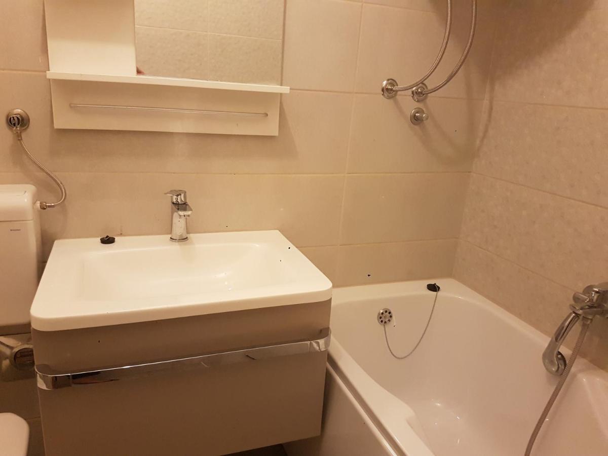 Apartment Sretni Dimnjacar Osijek Exterior foto